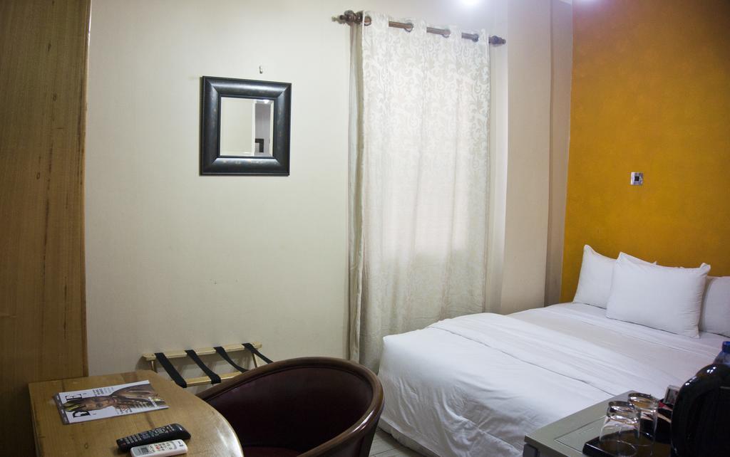 Tropical Enclave Hotel Accra Kültér fotó